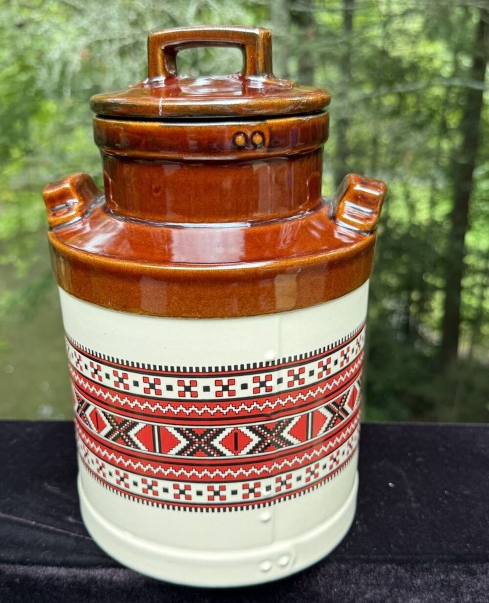 Vintage 1970s McCoy #332 Milk Kitchen Canister Or Cookie Jar EUC